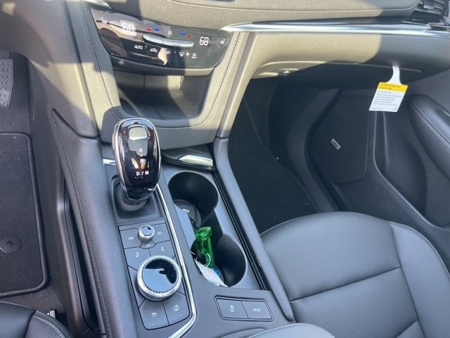 2025 Cadillac XT6 Luxury