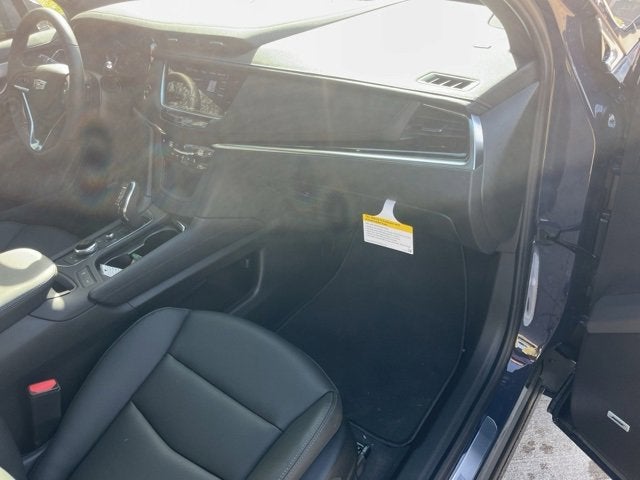 2025 Cadillac XT6 Luxury