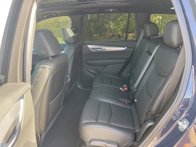 2025 Cadillac XT6 Luxury