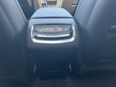 2025 Cadillac XT6 Luxury