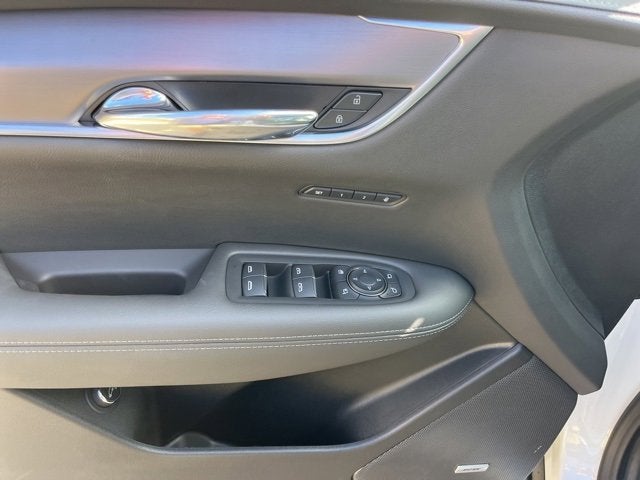 2025 Cadillac XT6 Luxury