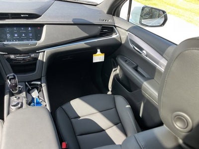 2025 Cadillac XT6 Luxury