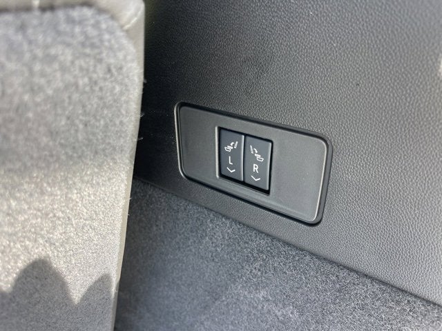 2025 Cadillac XT6 Luxury