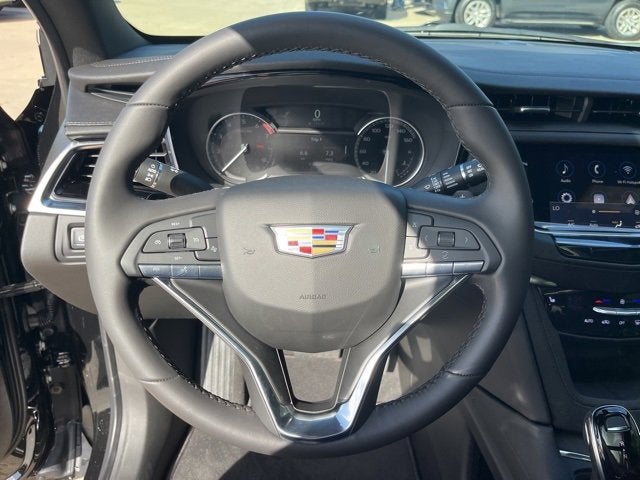 2025 Cadillac XT6 Luxury