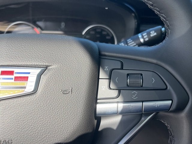 2025 Cadillac XT6 Luxury