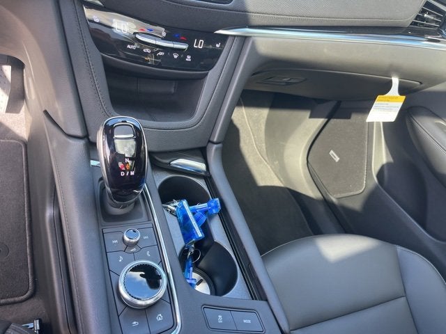 2025 Cadillac XT6 Luxury