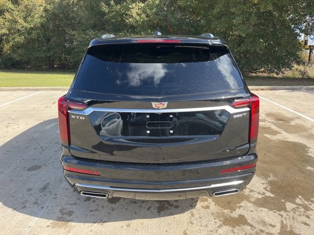 2025 Cadillac XT6 Luxury