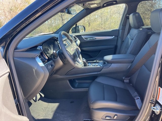 2025 Cadillac XT6 Luxury