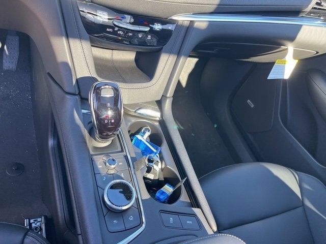 2025 Cadillac XT6 Luxury