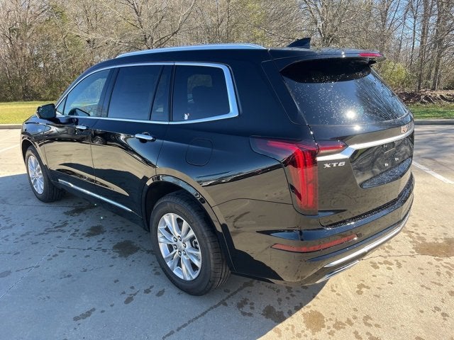 2025 Cadillac XT6 Luxury