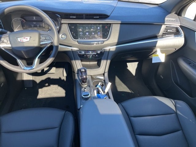 2025 Cadillac XT6 Luxury