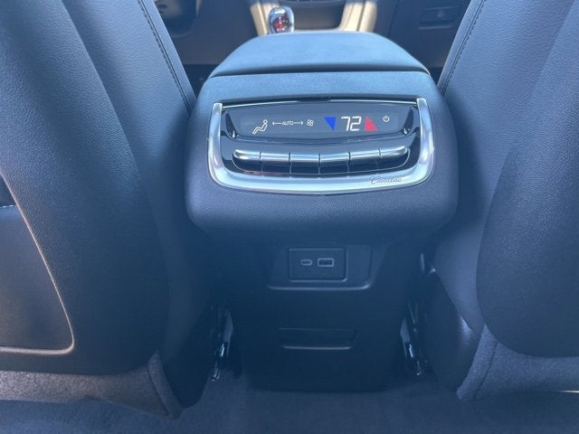 2025 Cadillac XT6 Luxury