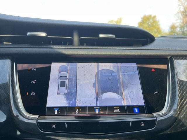 2024 Cadillac XT6 Sport