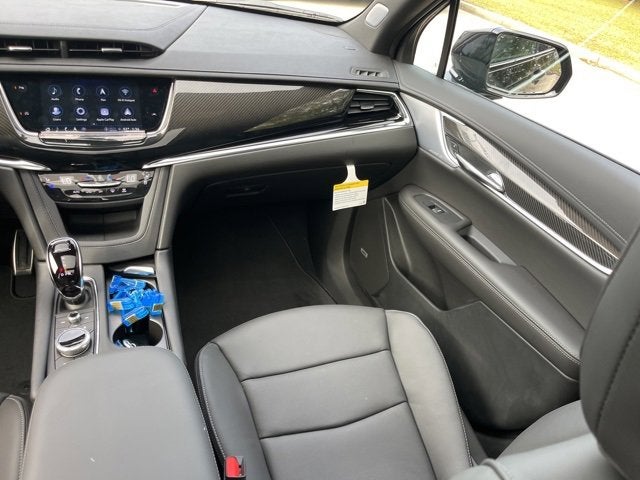 2025 Cadillac XT6 Sport