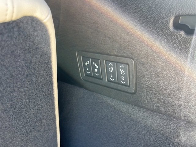 2025 Cadillac XT6 Sport