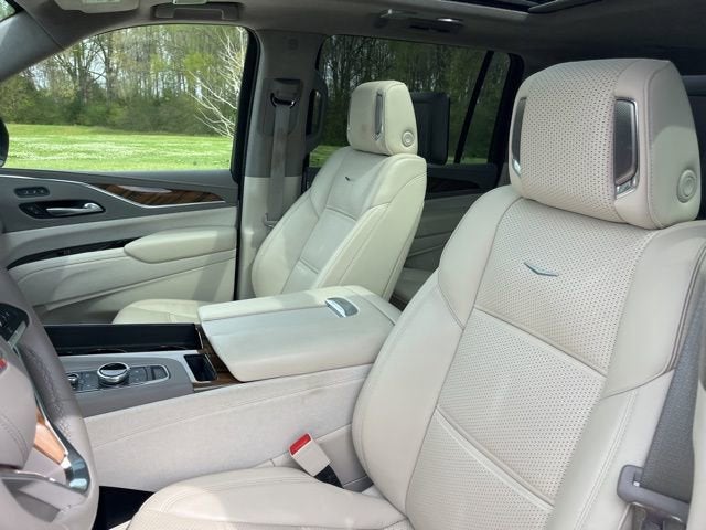 2023 Cadillac Escalade ESV Premium Luxury Platinum