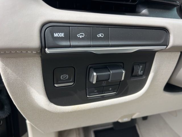 2023 Cadillac Escalade ESV Premium Luxury Platinum