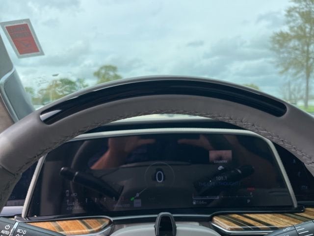 2023 Cadillac Escalade ESV Premium Luxury Platinum