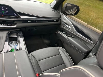 2024 Cadillac Escalade Sport