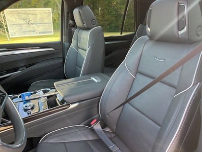 2026 Cadillac Escalade Luxury