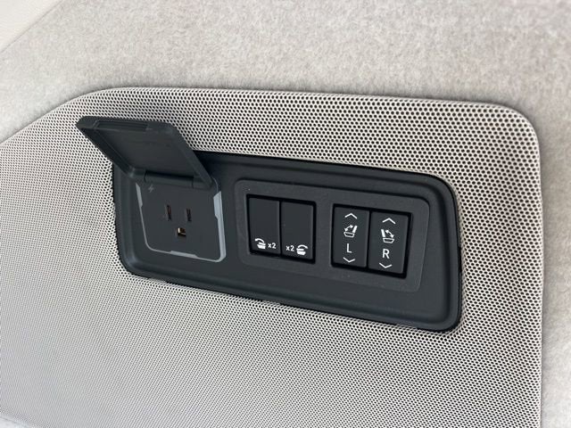 2026 Cadillac Escalade Platinum Luxury