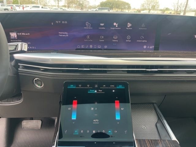 2026 Cadillac Escalade ESV Luxury