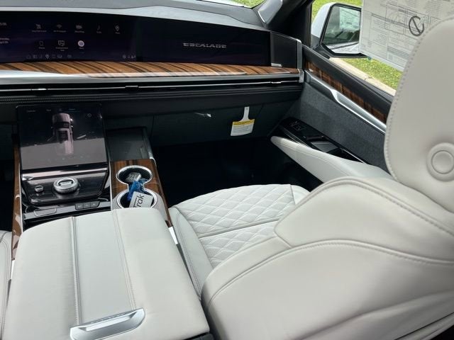 2026 Cadillac Escalade Platinum Luxury