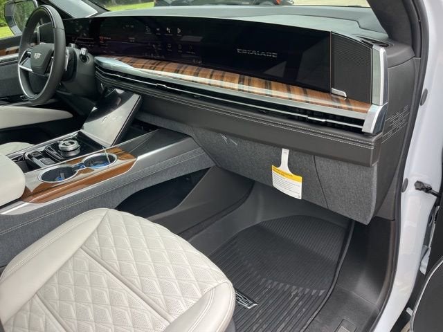 2026 Cadillac Escalade Platinum Luxury