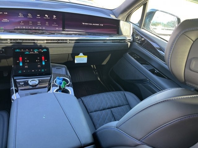 2026 Cadillac ESCALADE IQ Sport