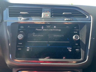 2023 Volkswagen Tiguan SE R-Line Black