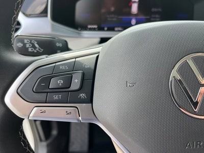 2025 Volkswagen Taos SE