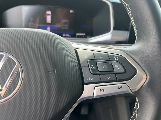 2025 Volkswagen Taos SE