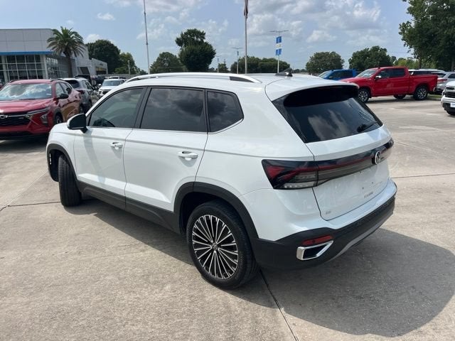 2025 Volkswagen Taos SE