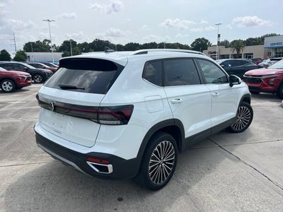 2025 Volkswagen Taos SE