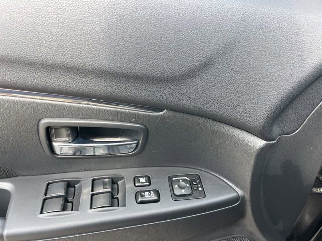 2025 Mitsubishi Outlander Sport S