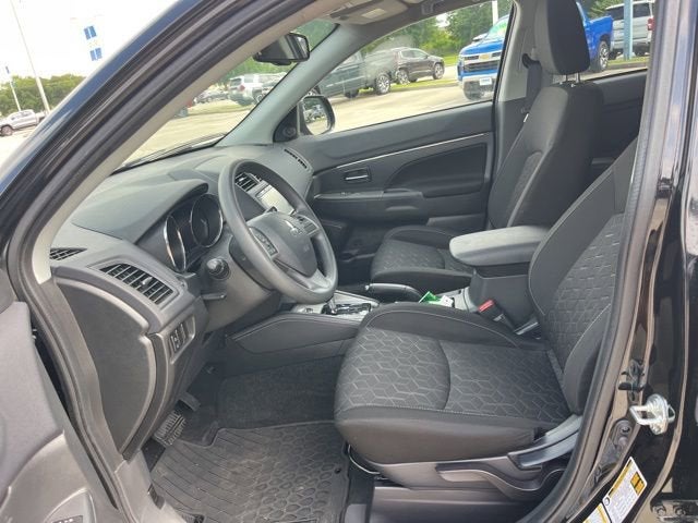 2025 Mitsubishi Outlander Sport S